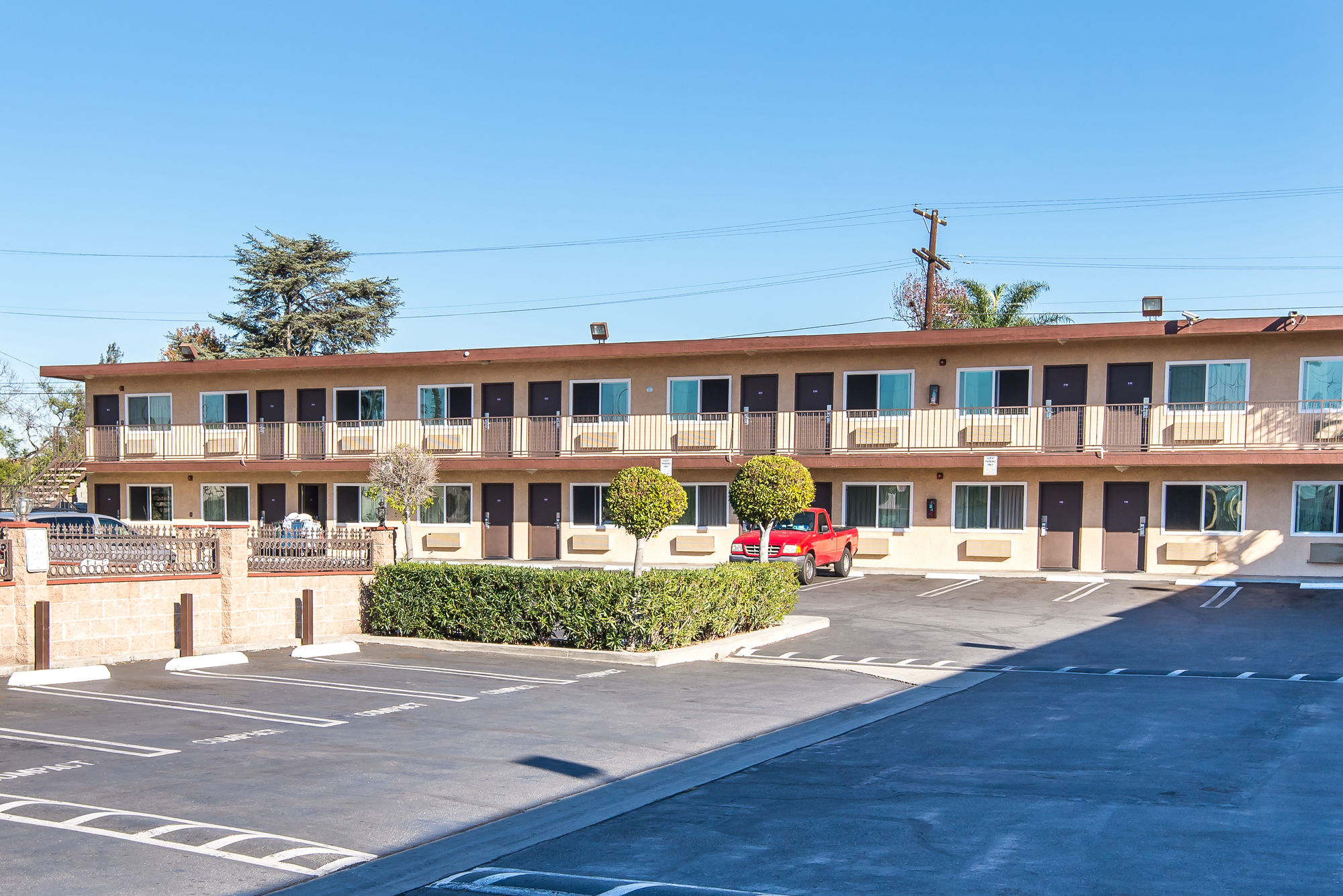 Фото Sea Rock Inn - Los Angeles