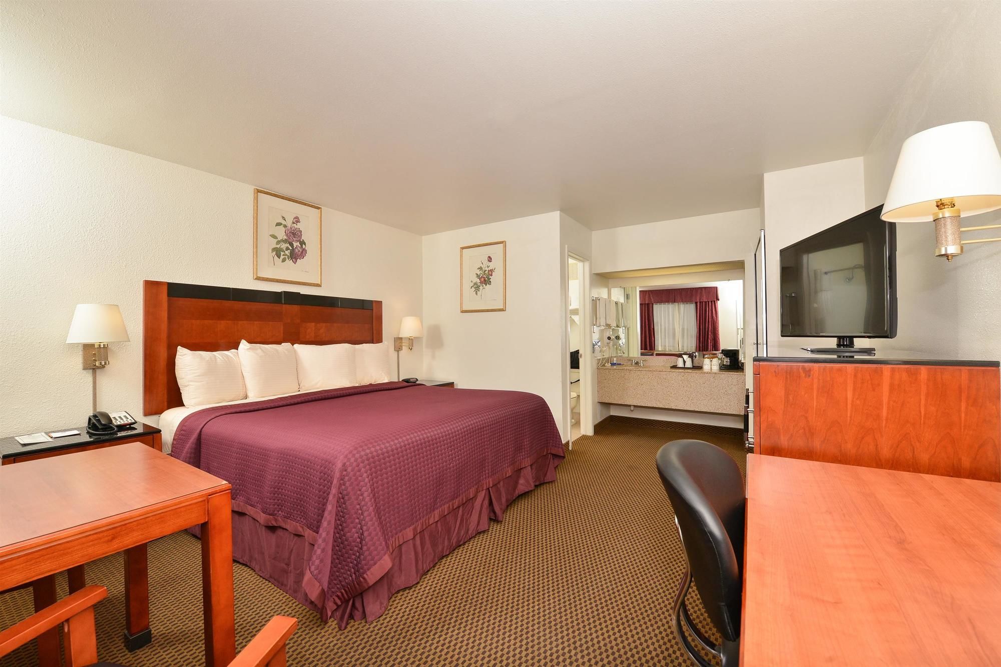 Фото Best Western Executive Inn