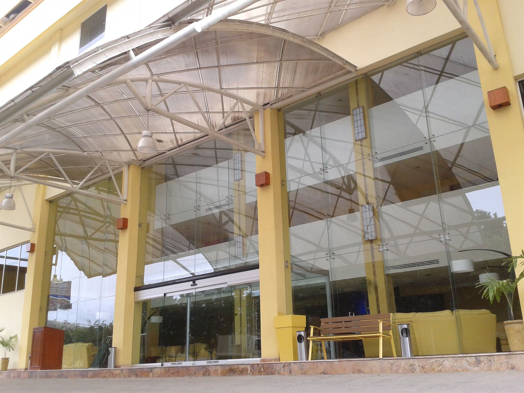 Фото Hotel Hipico Inn