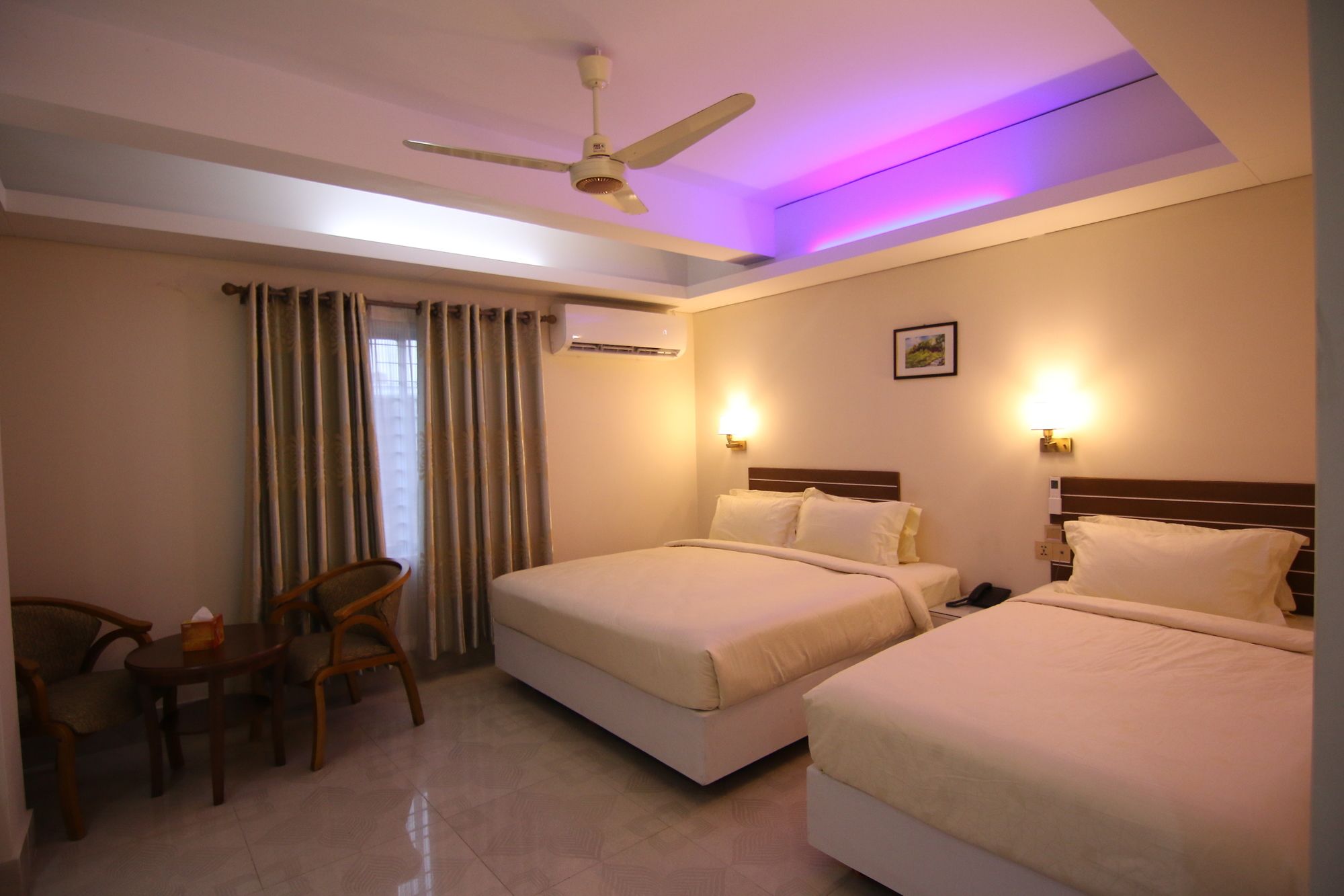 Фото Hotel Shuktara