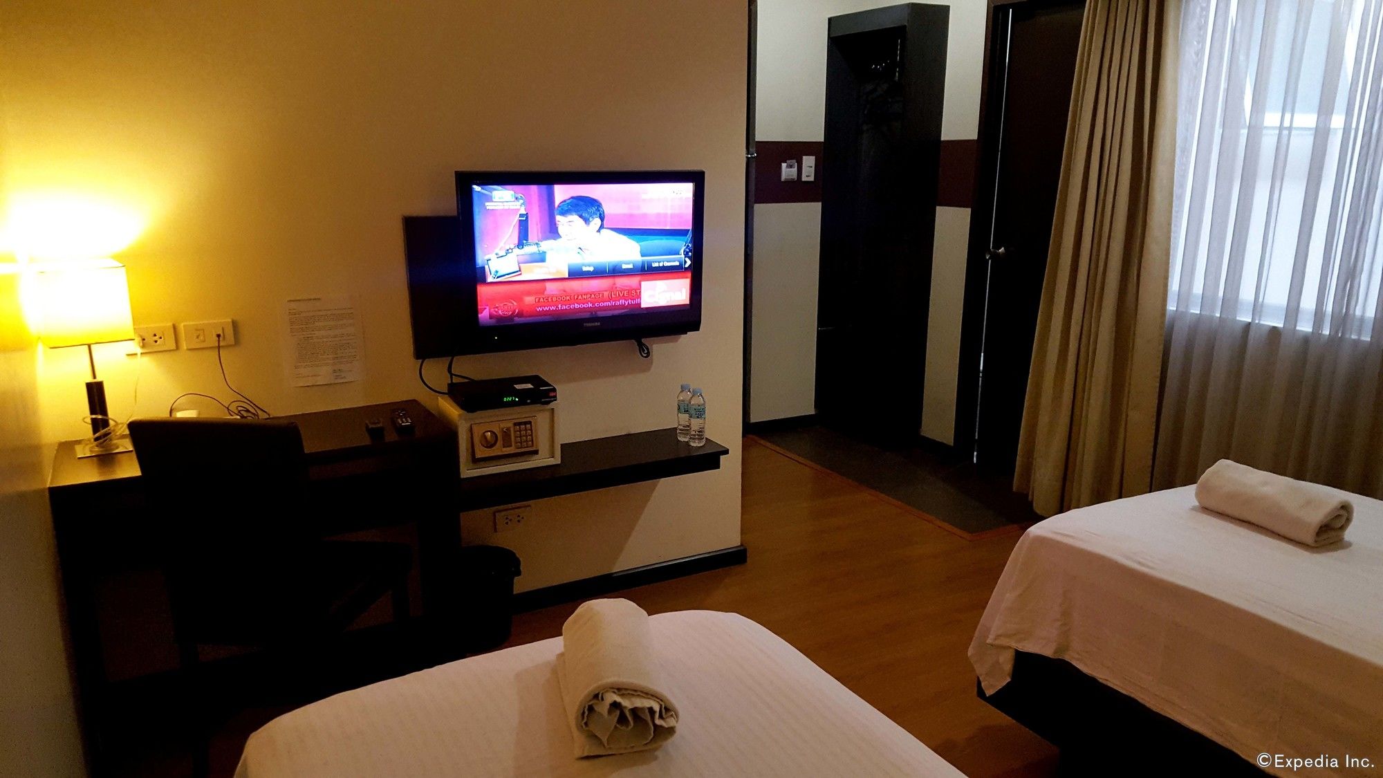 Фото Lorenzzo Suites Hotel