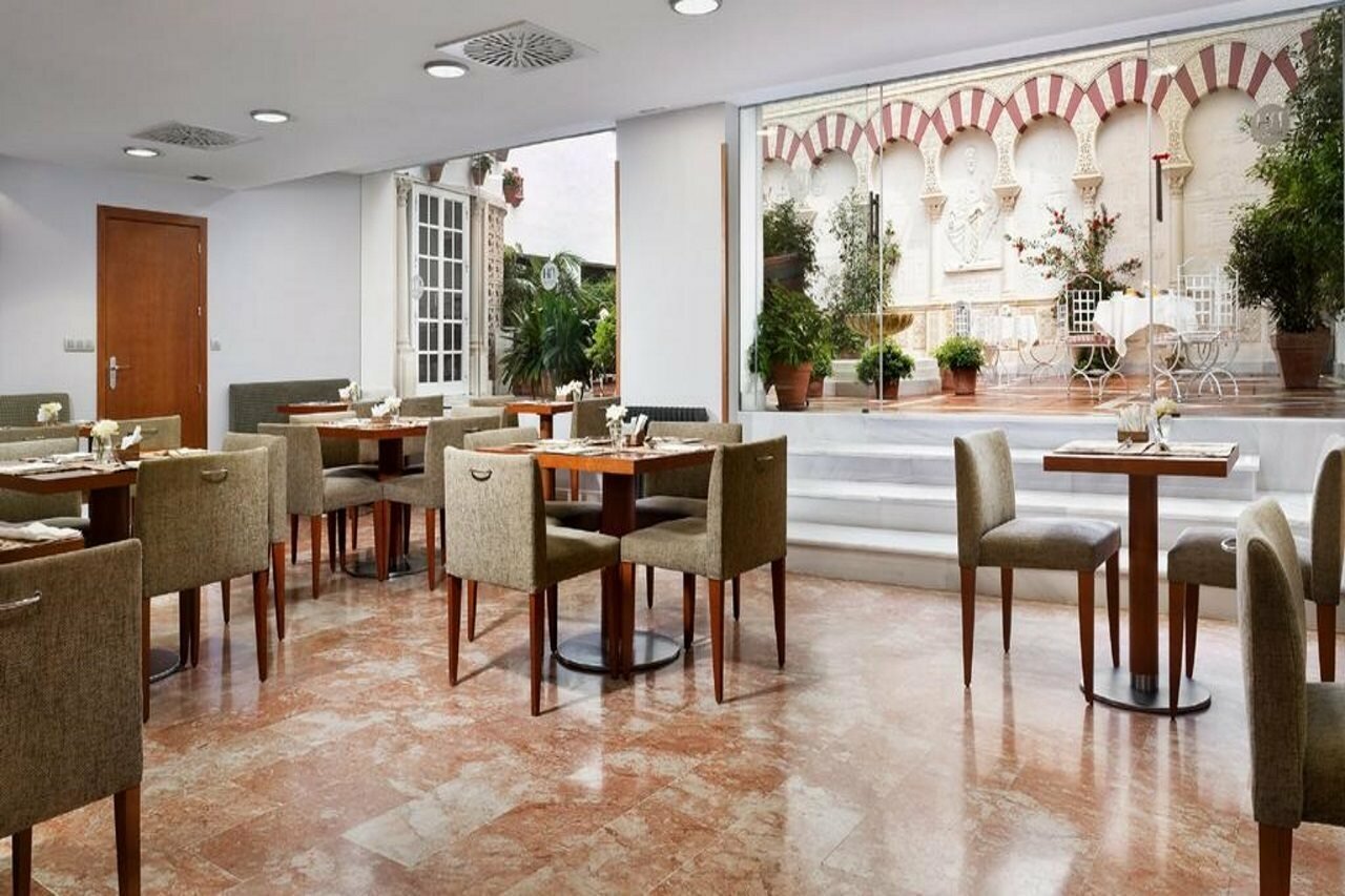 Фото Nh Córdoba Califa Hotel