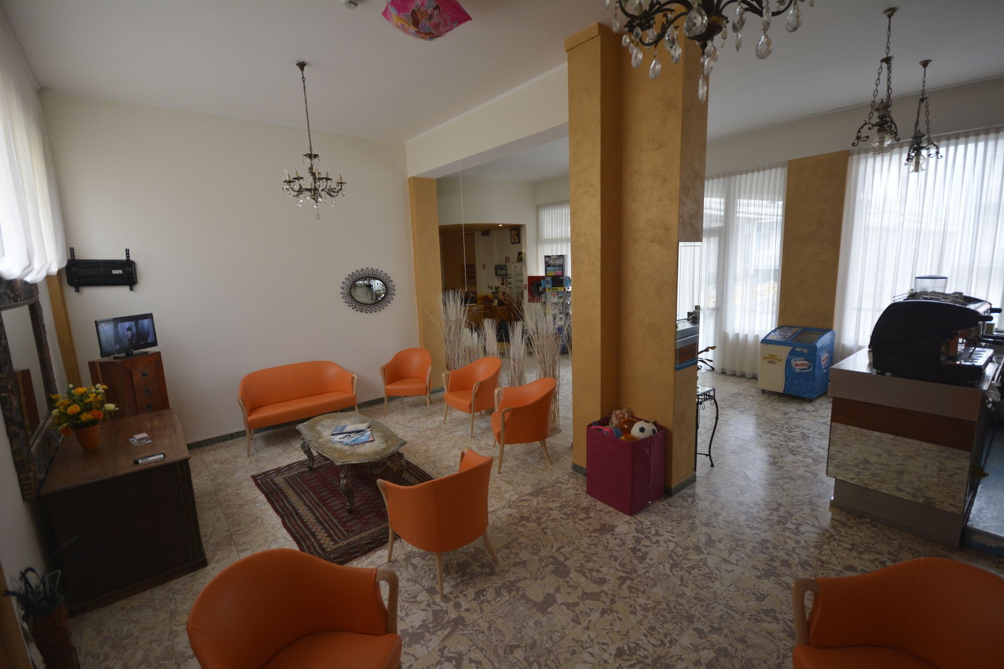 Фото Hotel Corona