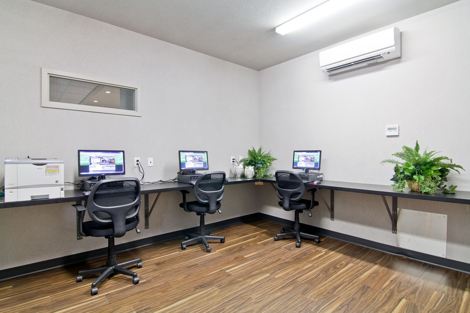 Фото Home Inn and Suites Regina Airport