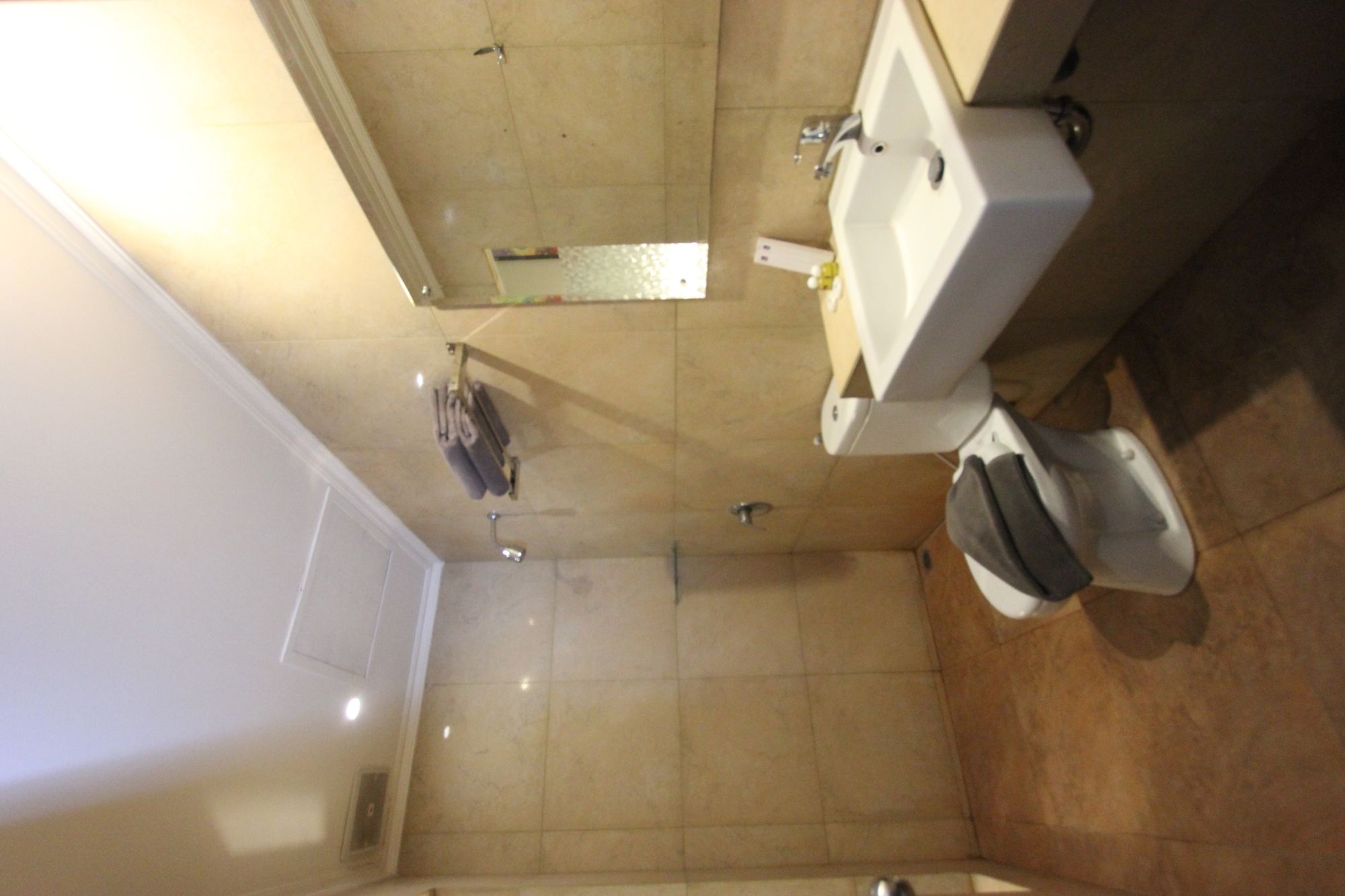 Фото Laxston Hotel by Front One