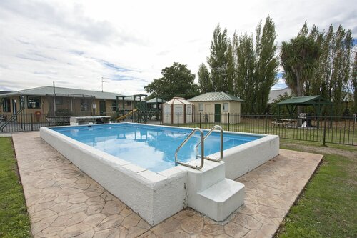 Гостиница Coronation Park Holiday Park в Ашбертоне