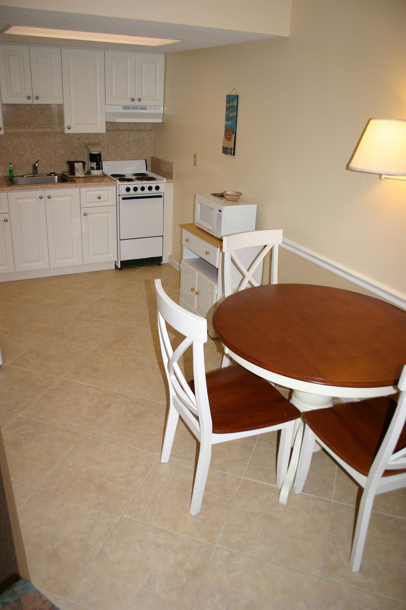 Фото Coastal Waters Inn