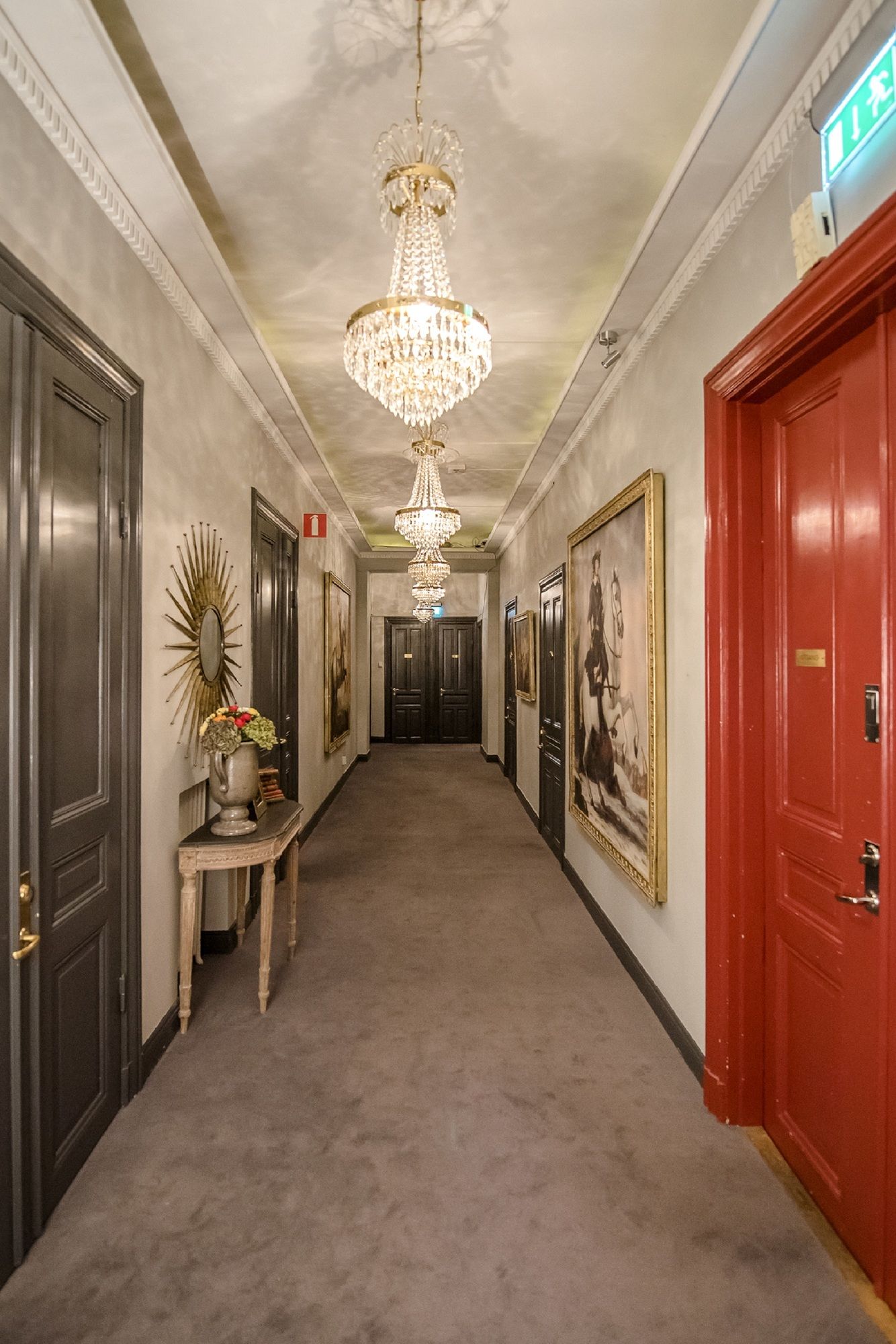 Фото Unique Hotel