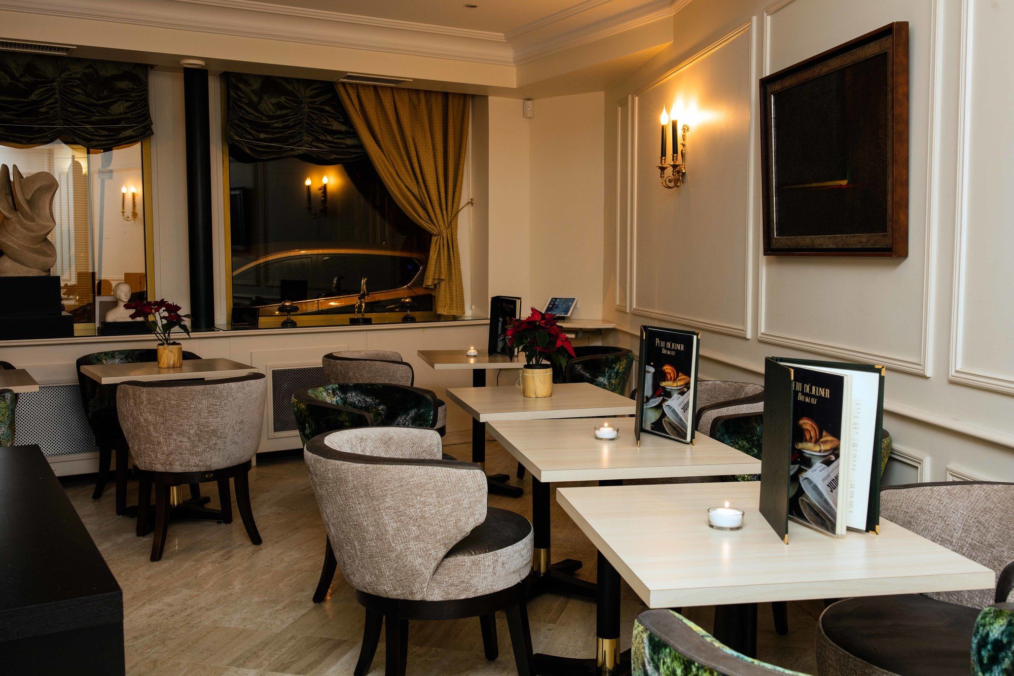 Фото Queens Boutique Hotel