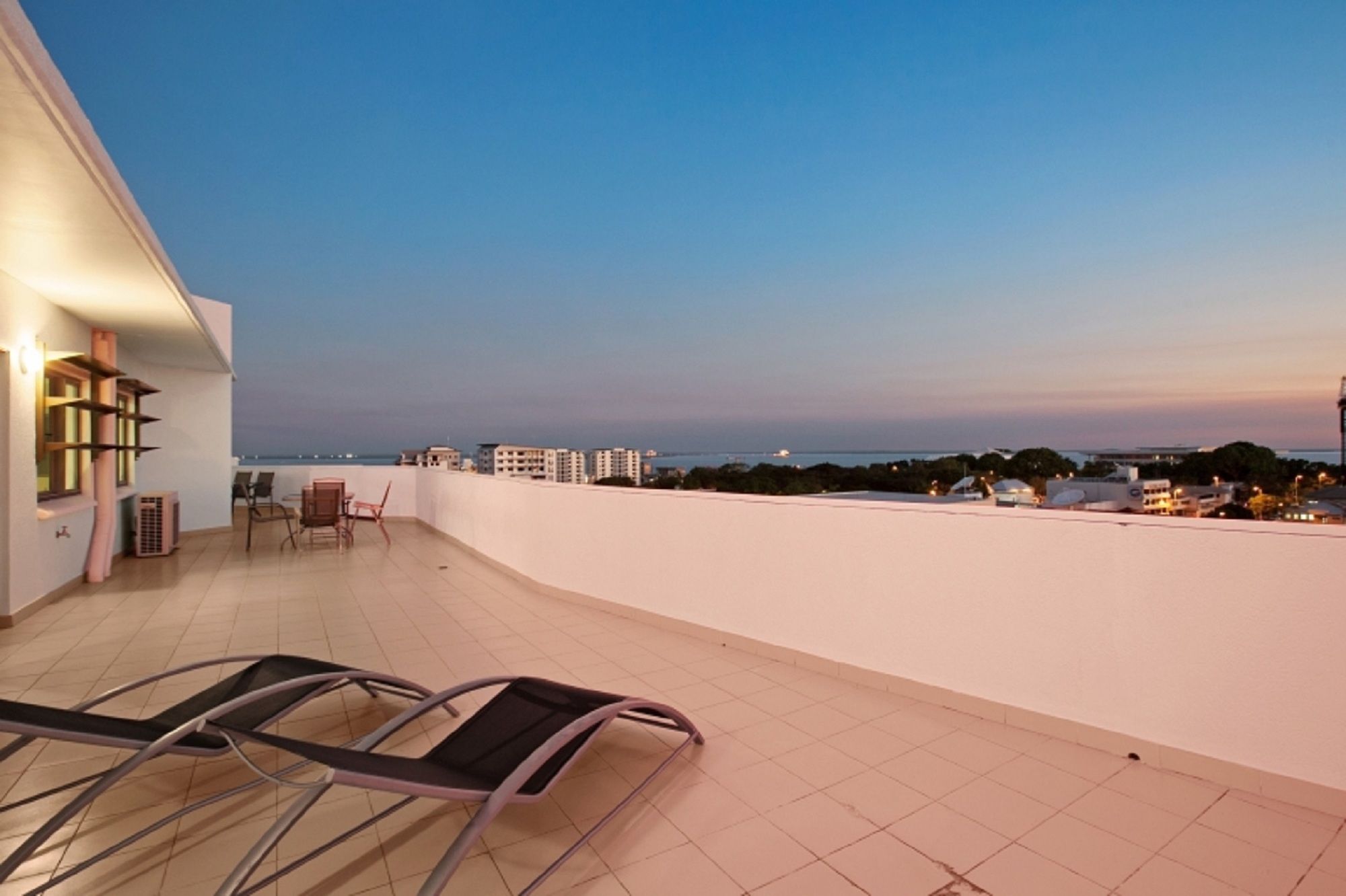 Фото Argus Apartments Darwin