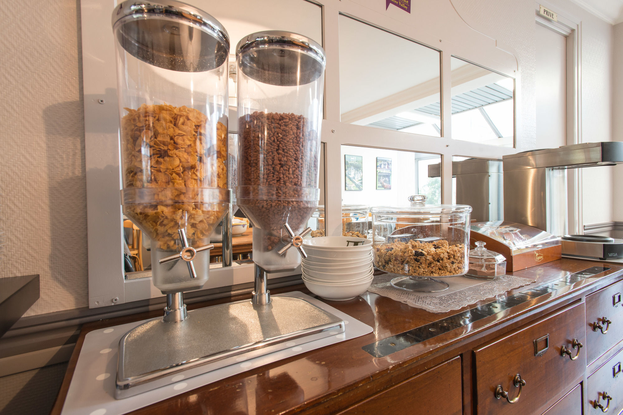 Фото Hotel Mirabeau