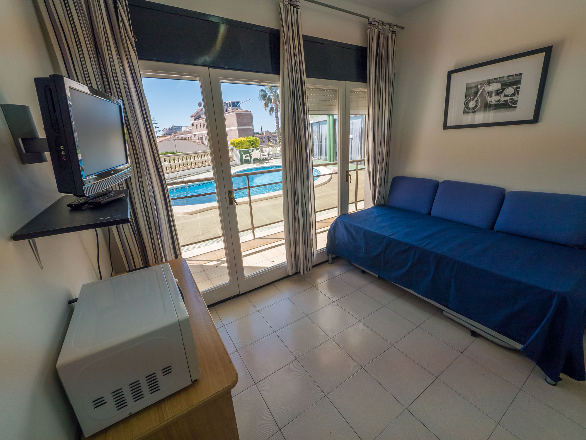 Фото Apartaments Ar Melrose Place