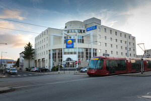 Гостиница Comfort Hotel Clermont Saint-jacques в Клермон-Ферране