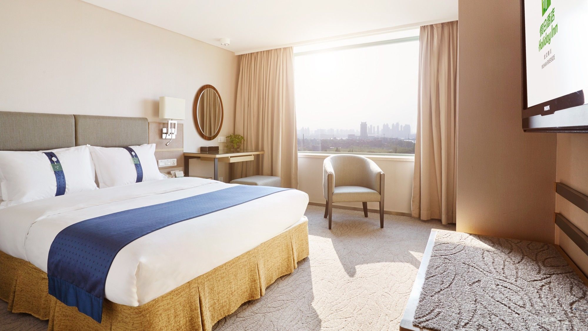 Фото Holiday Inn Wuhan Riverside, an Ihg Hotel