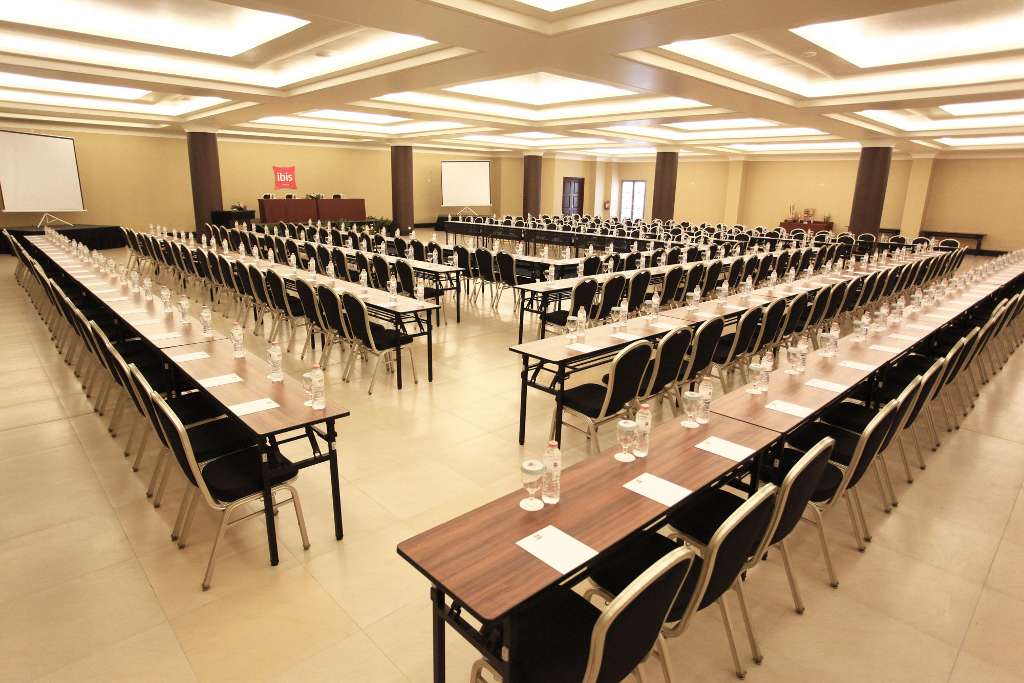 Фото Ibis Bandung Trans Studio