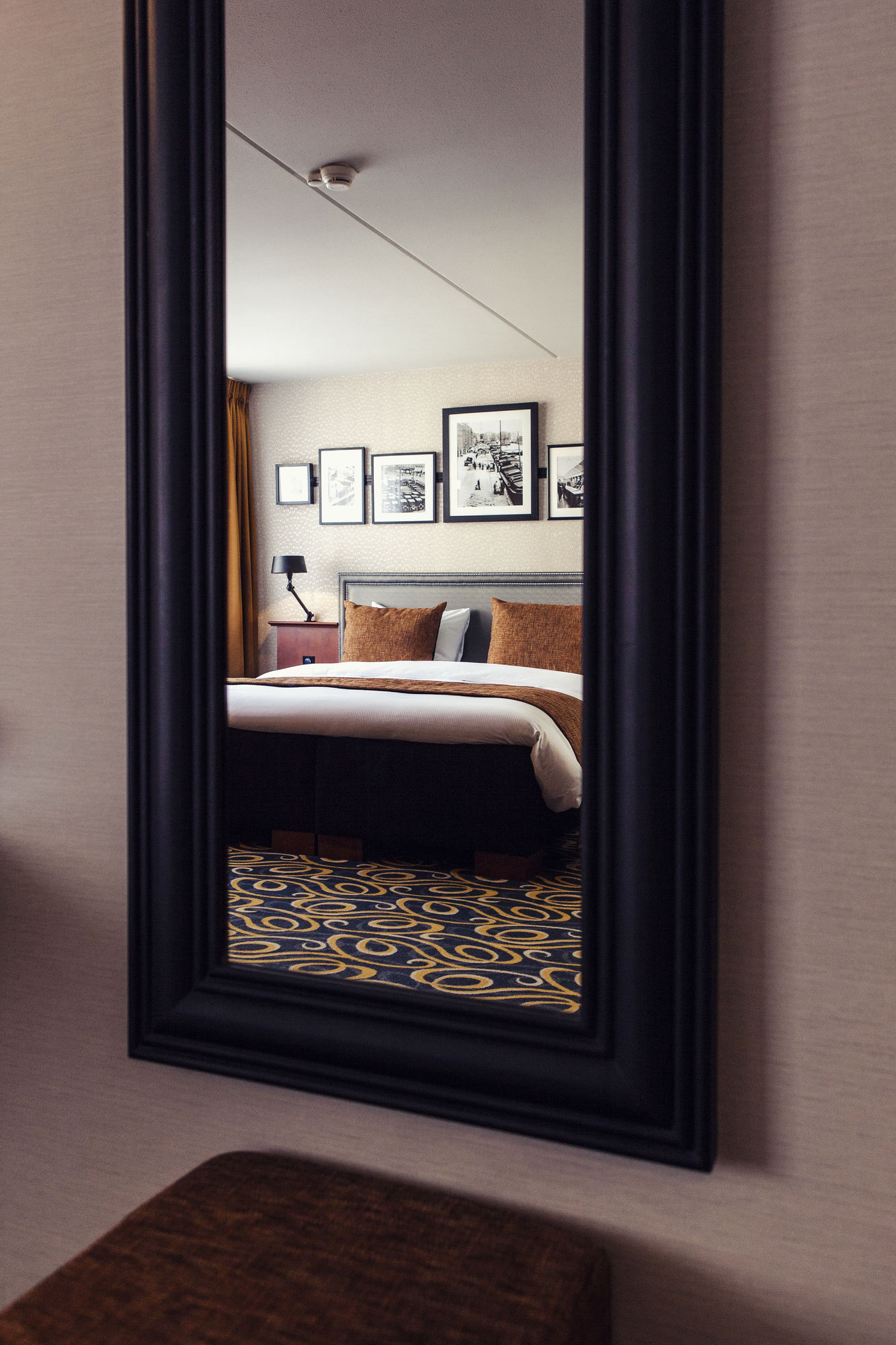 Фото Carlton Square Hotel