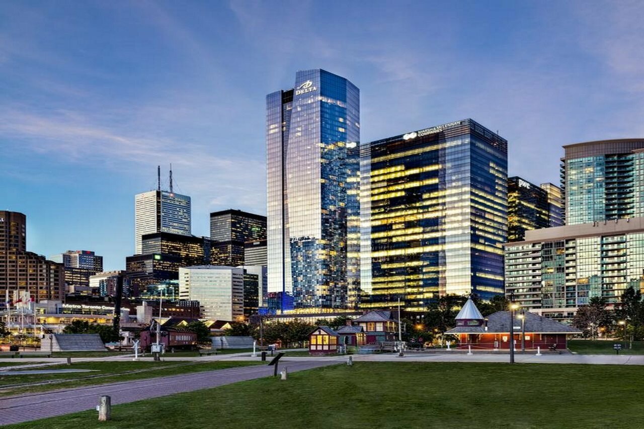 Фото Delta Hotels by Marriott Toronto