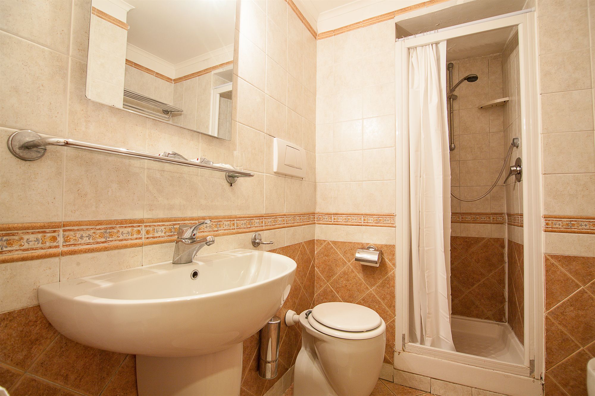 Фото Hotel Pomezia