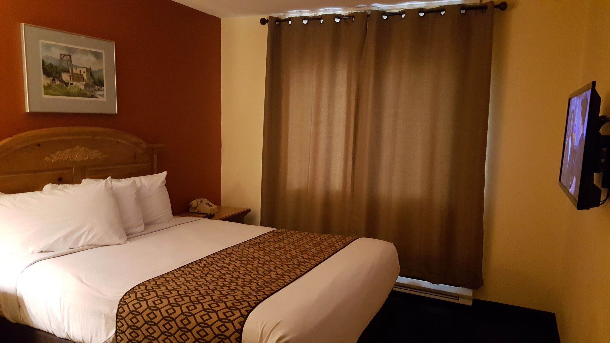 Фото Americas Best Value Inn & Suites Anchorage Airport