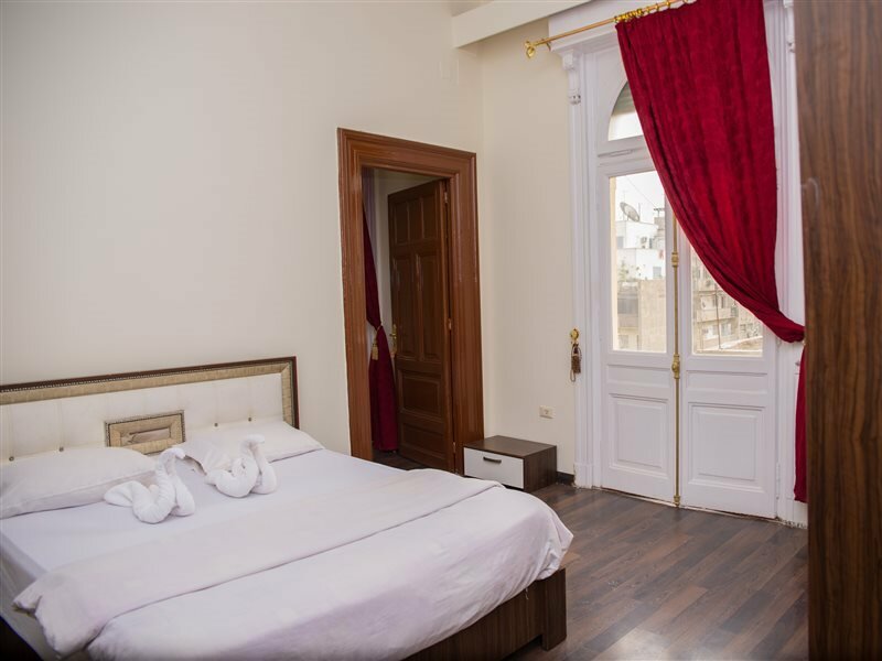 Фото New Grand Royal Hotel