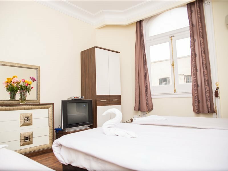 Фото New Grand Royal Hotel