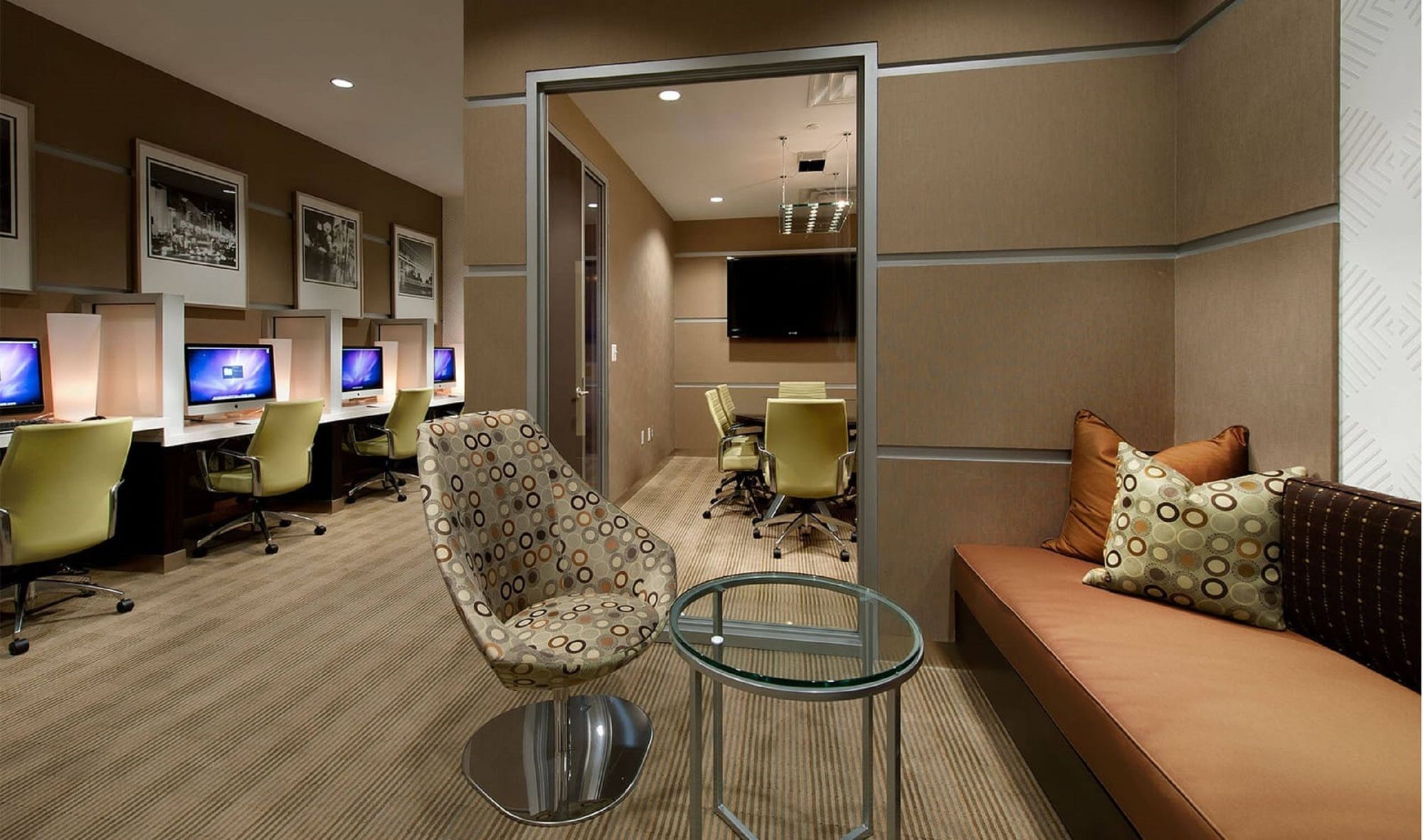 Фото Global Luxury Suites at Foggy Bottom