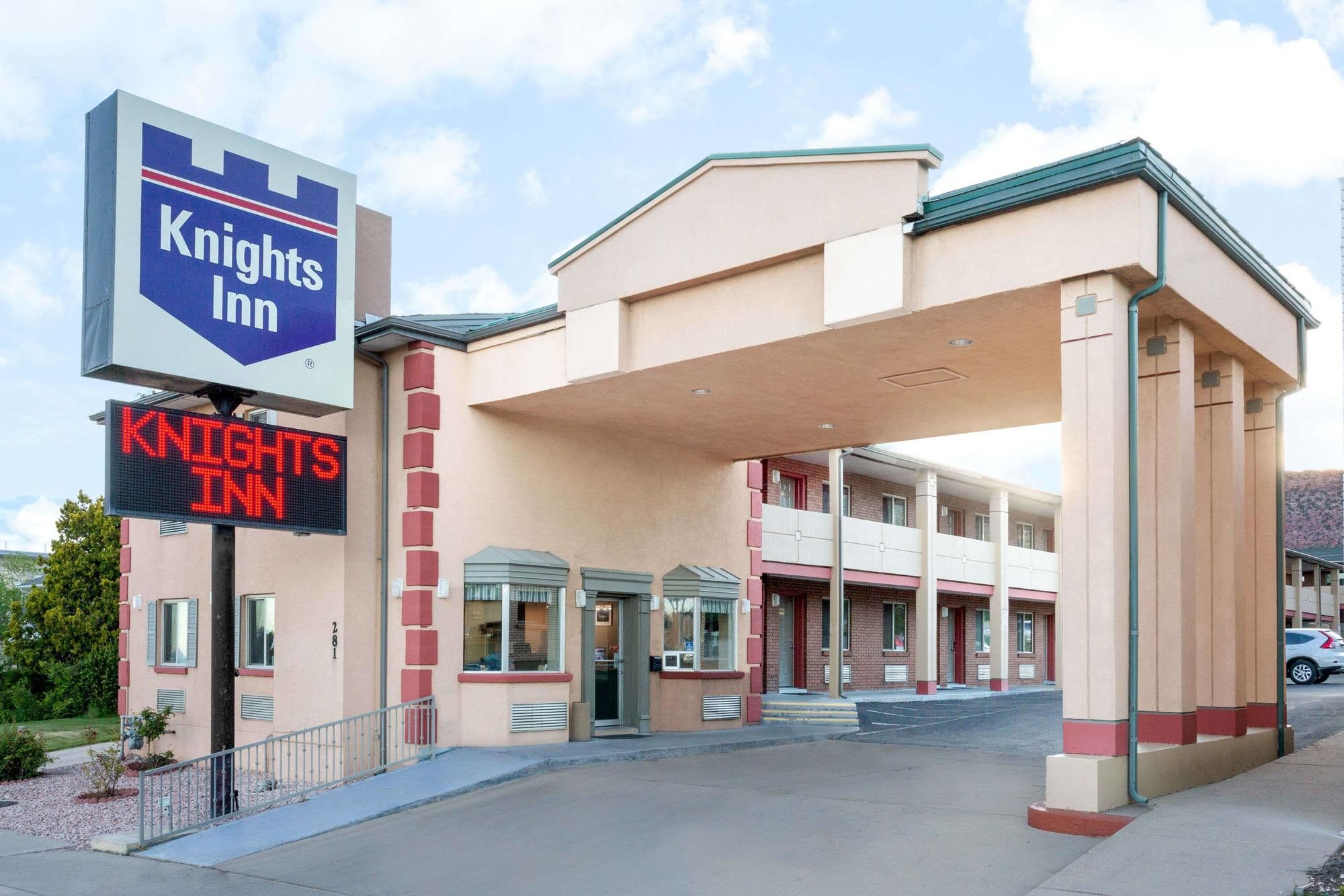 Фото Knights Inn Cedar City