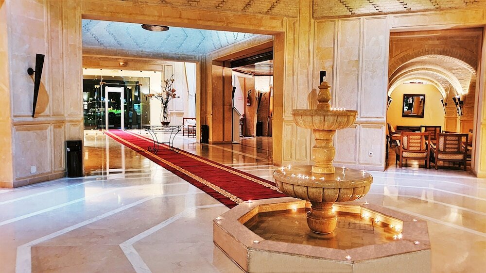 Фото Hotel Ras El Ain