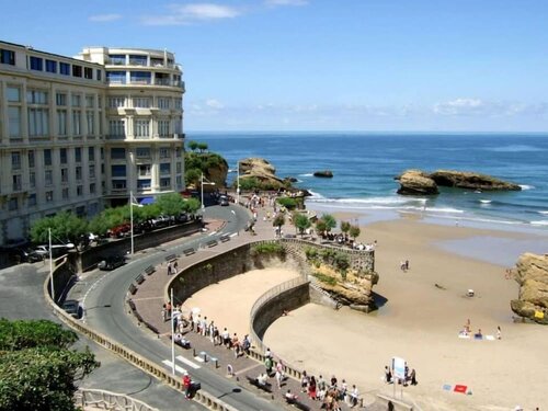 Гостиница Hotel les Alizés в Биаррице