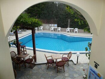 Фото Maria Lambis Apartments