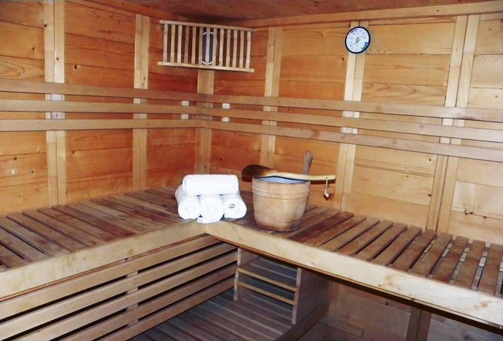 Фото Hotel Astoria City Center