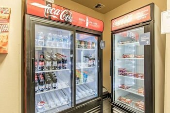 Фото Comfort Suites Lawton Near Fort Sill