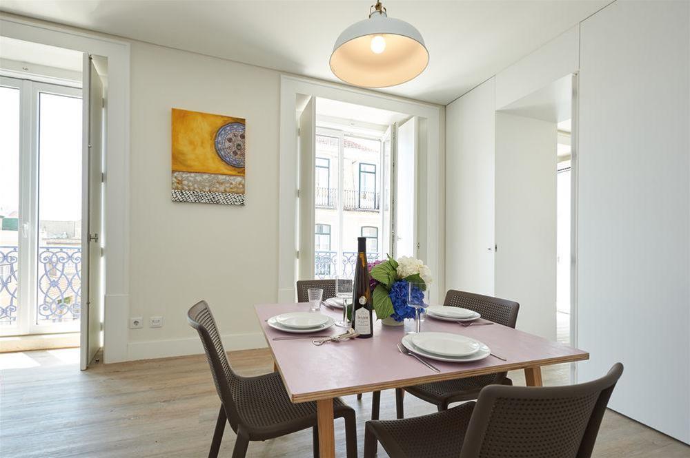 Фото Portugal Ways Santos Design Apartments