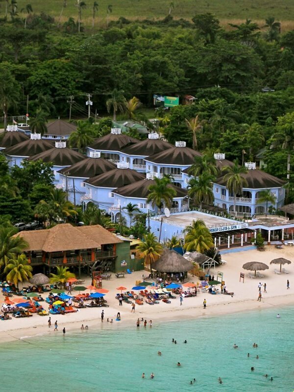 Гостиница Beachcomber Club Resort
