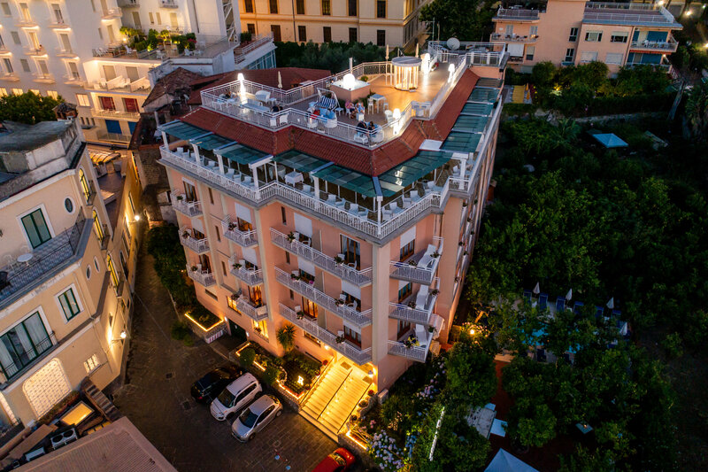 Гостиница Hotel Regina Sorrento в Сорренто