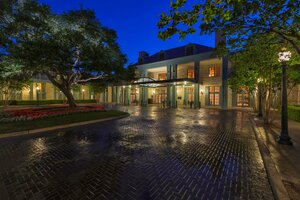 Гостиница Hyatt Regency Hill Country Resort & SPA