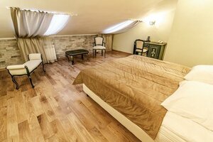 Иное жильё Александровский