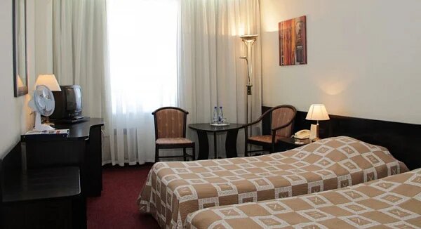 Фото отеля 1