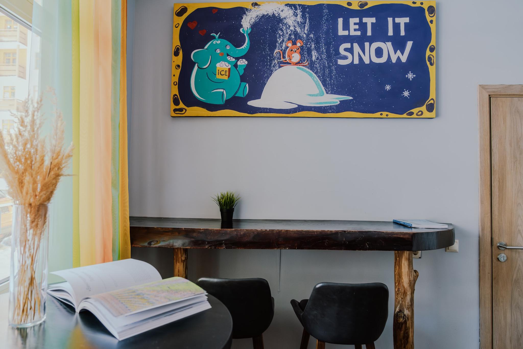 Фото Ays Let IT Snow