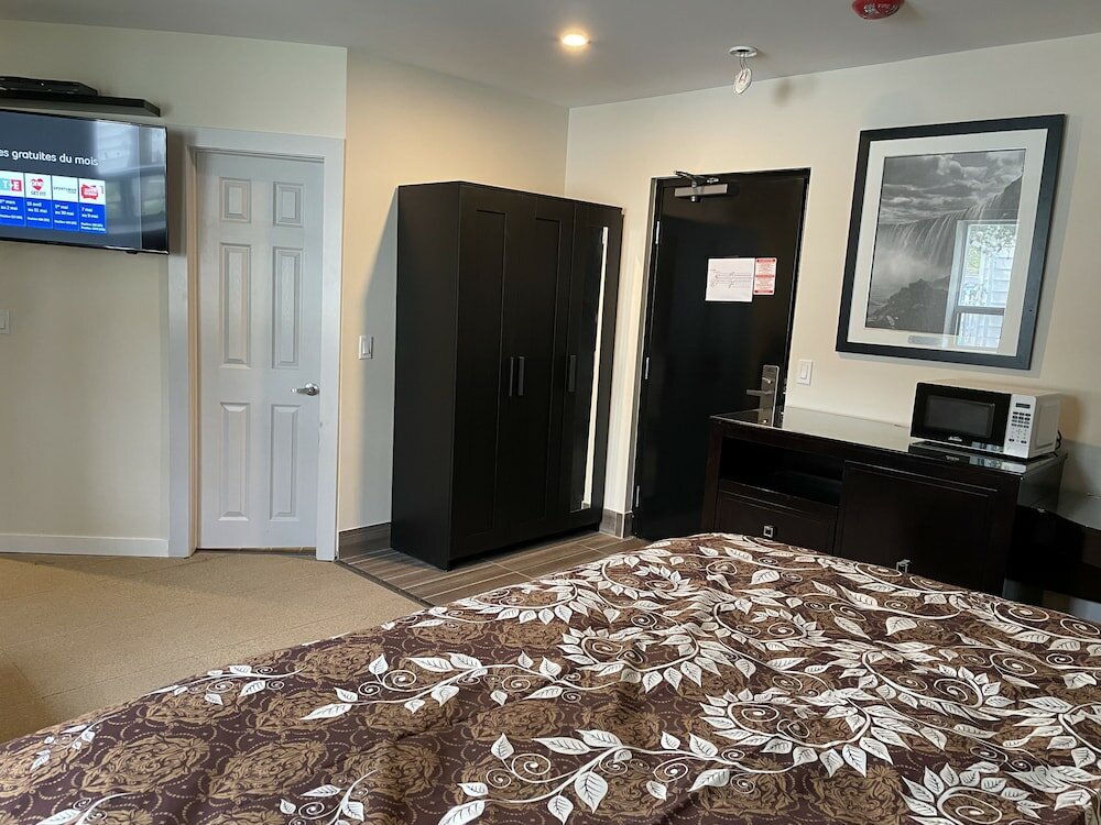 Фото Big Bird Inn Wawa, SureStay Collection by Best Western