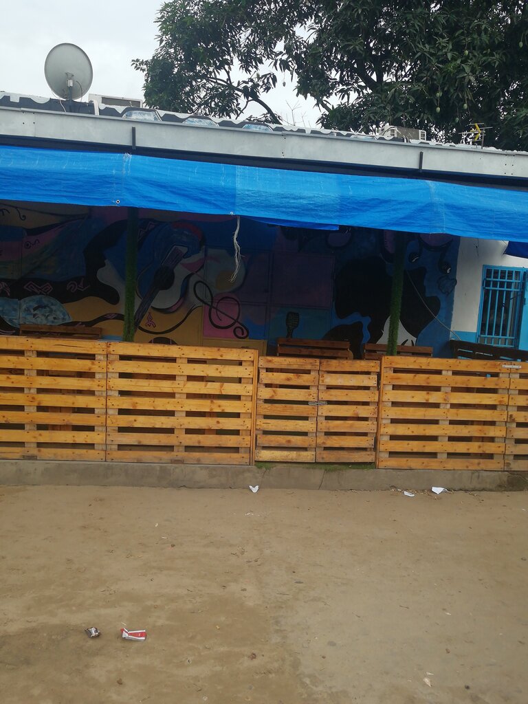 Bar, pub Gor la 13, Brazzaville, photo