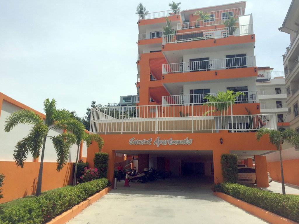 Фото Sunset Apartments