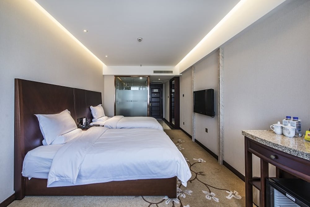 Фото Sun Moon Lake Hotel