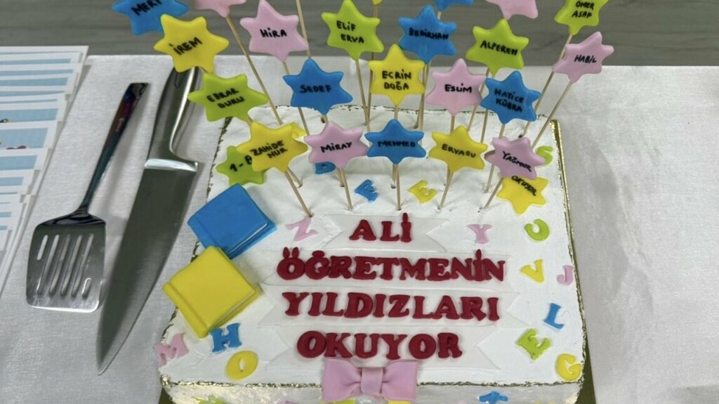 Primary school Avni Akyol Primary School, Kartepe, photo