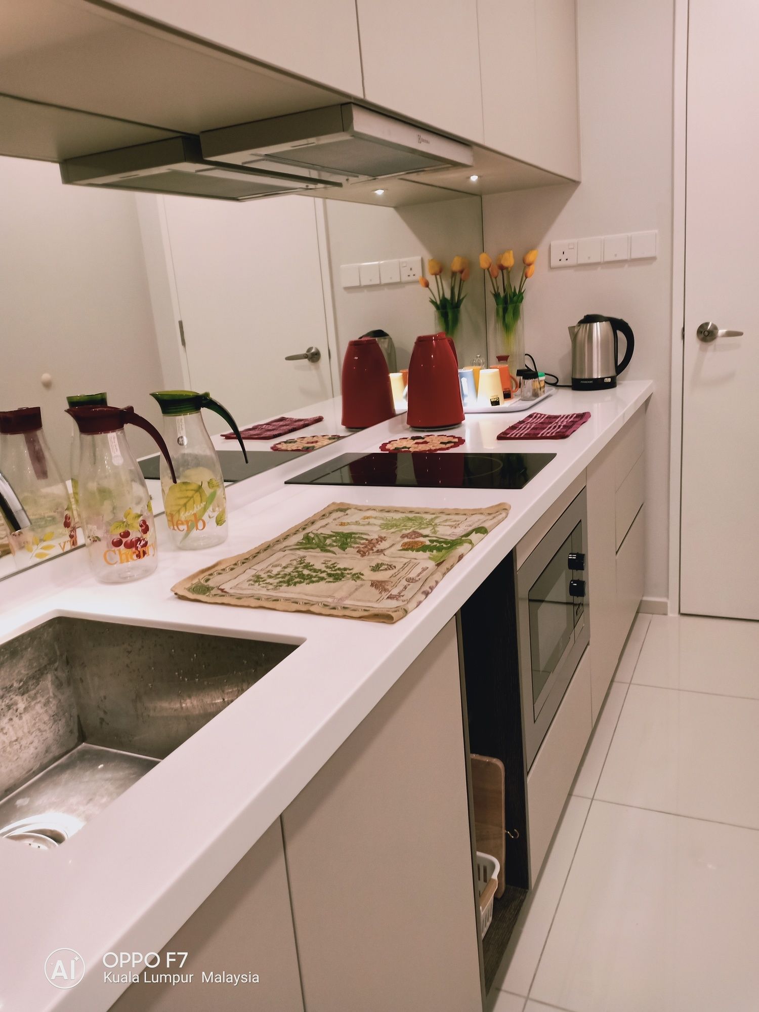 Фото Robertson Suites Z