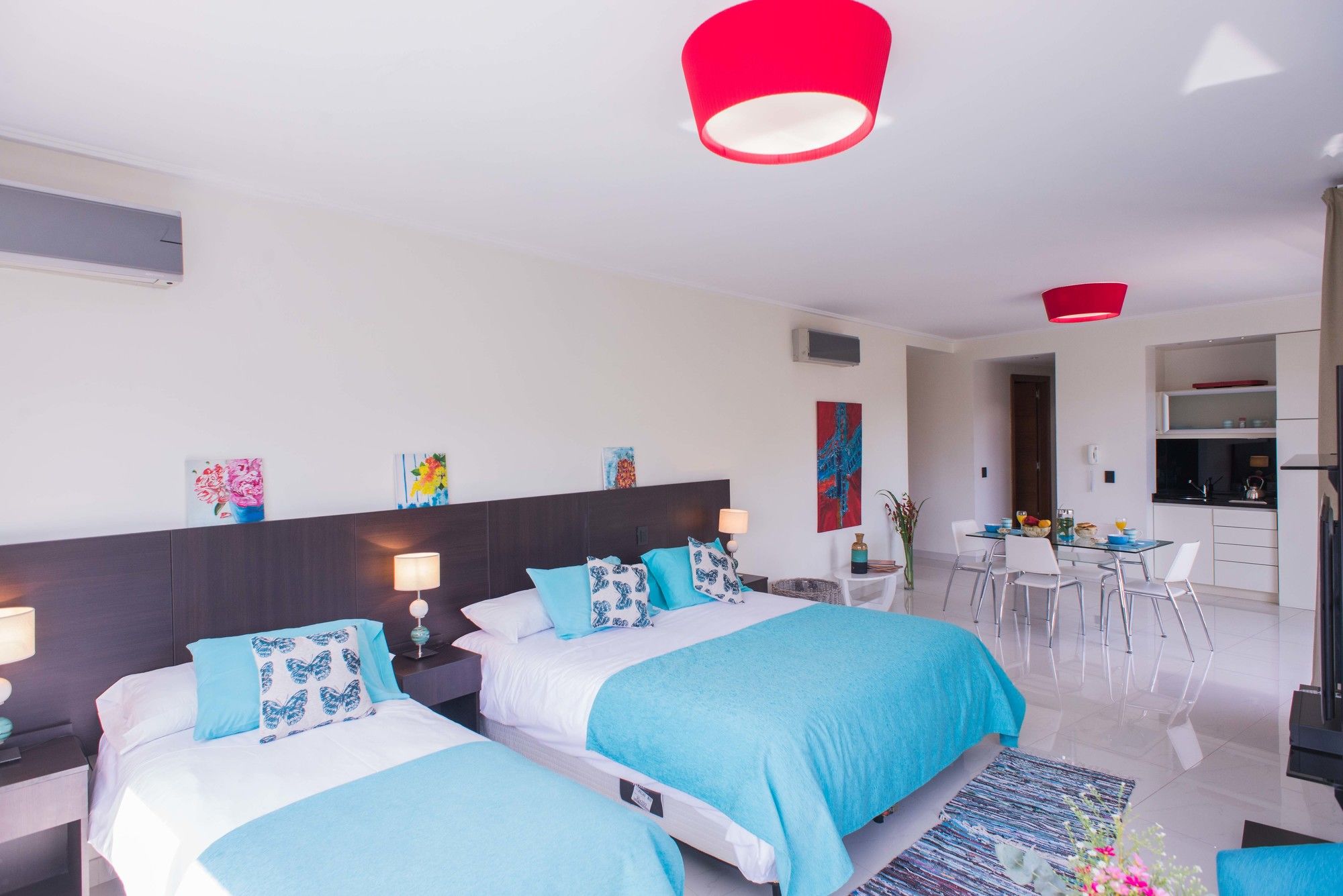 Фото Soho Luxury Suites