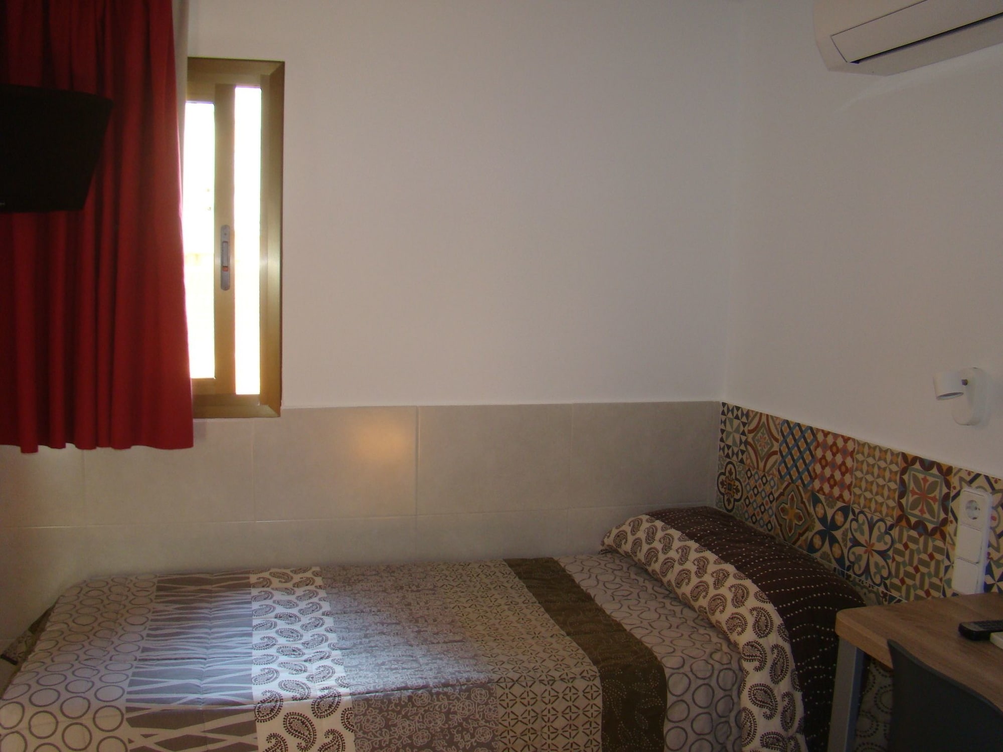 Фото Hostal Baler