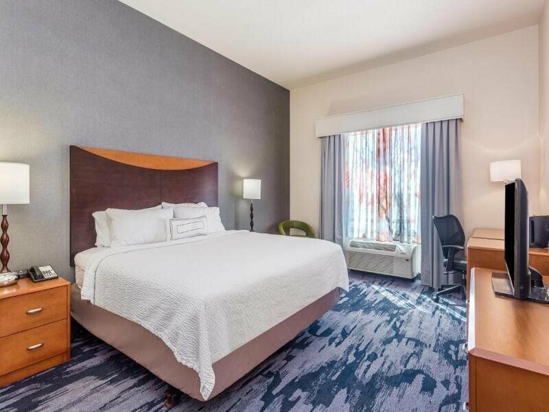 Фото Fairfield Inn & Suites by Marriott Madison East