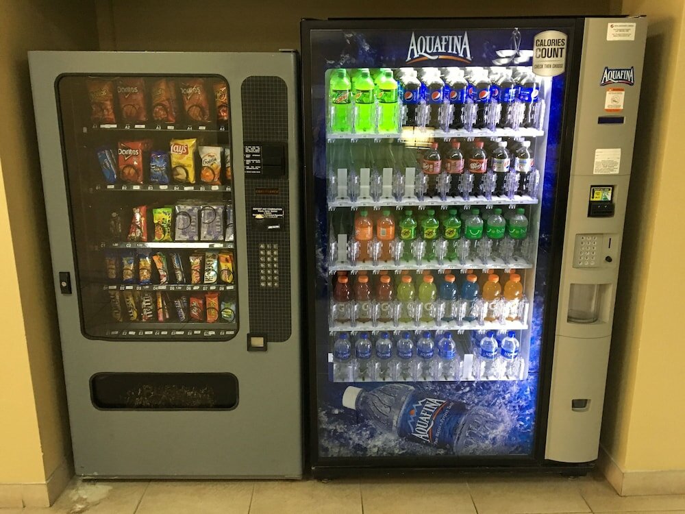 Фото Days Inn by Wyndham Orlando Airport Florida Mall