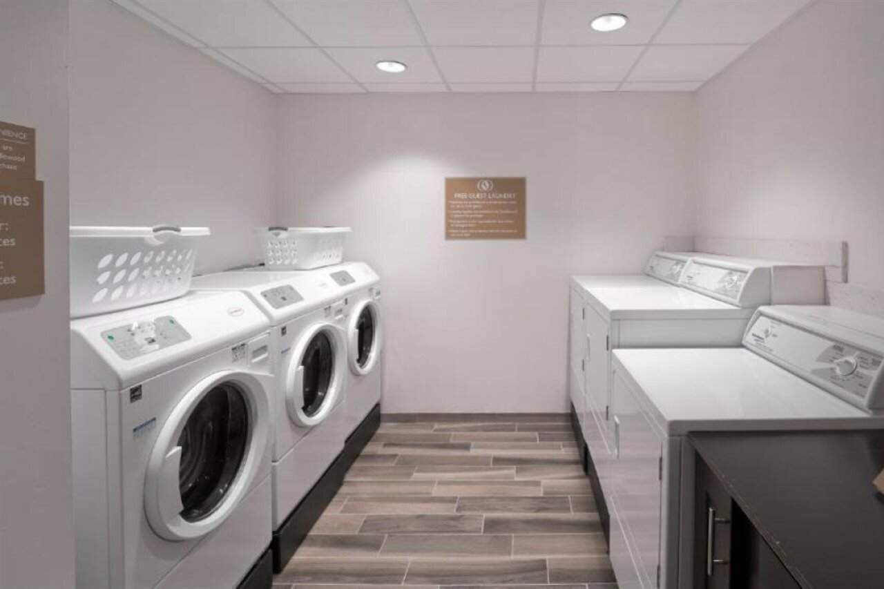 Фото Candlewood Suites Baltimore - Inner Harbor, an Ihg Hotel